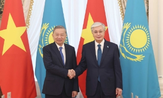 Tuyên bố chung về việc thiết lập quan hệ Đối tác chiến lược Việt Nam-Kazakhstan